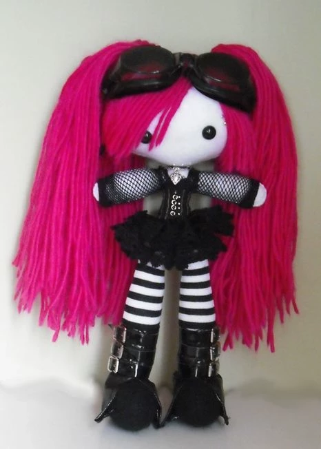 Doll e thumbnail