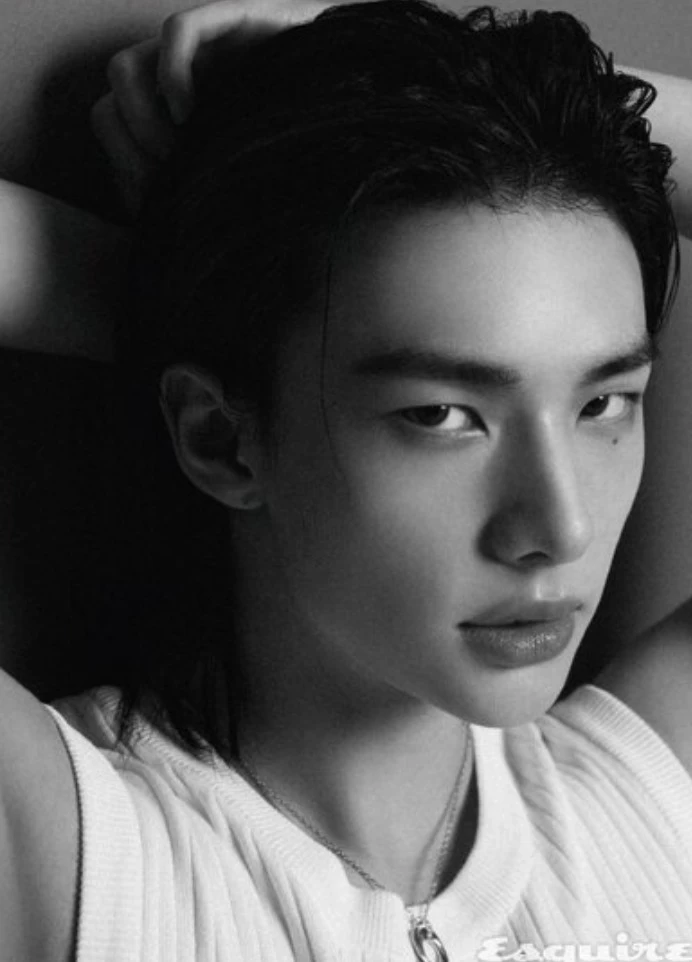 Hwang hyunjin thumbnail
