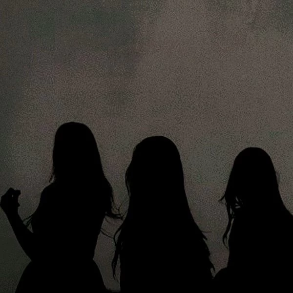 The Queen and the Concubines thumbnail