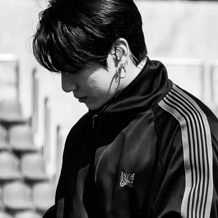 Jeon Jungkook mafia boss thumbnail