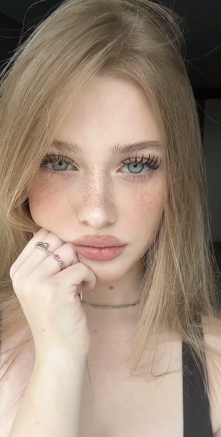 Ava thumbnail