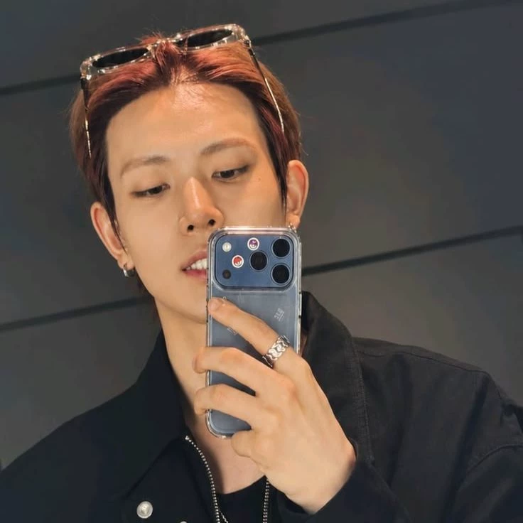 Evan Lee thumbnail