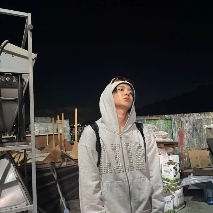 Evan Lee thumbnail