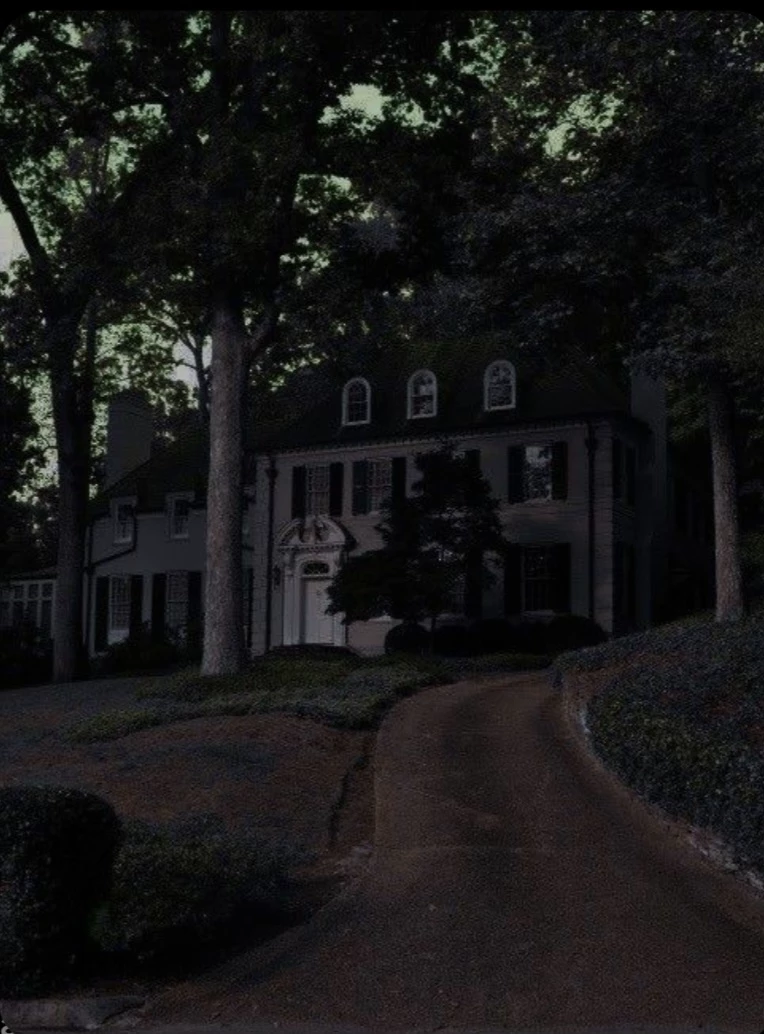 The House on Blackwood Hill thumbnail