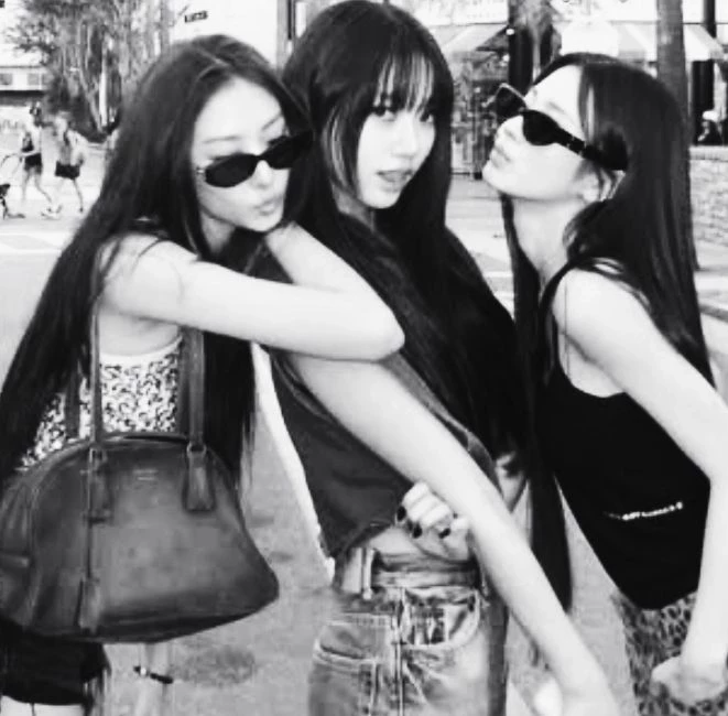Sisters  thumbnail