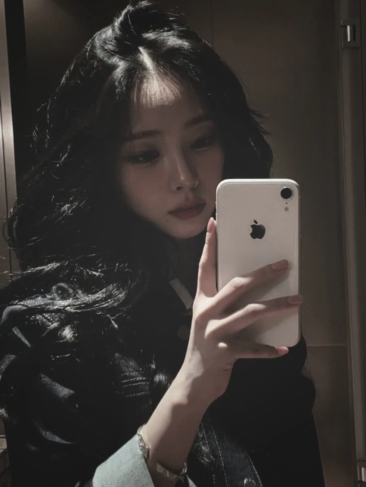 Karina thumbnail