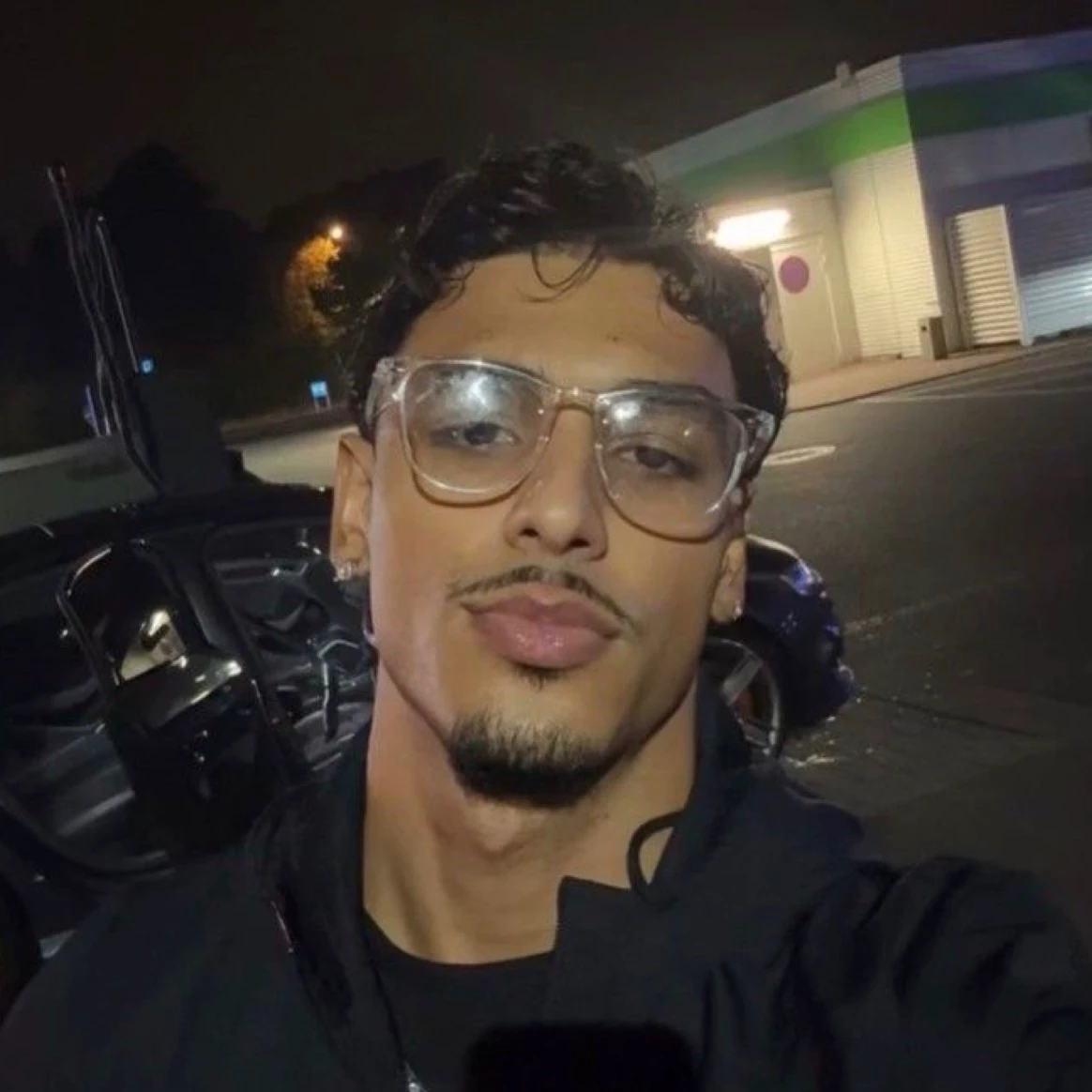 Arab boyfriend  thumbnail