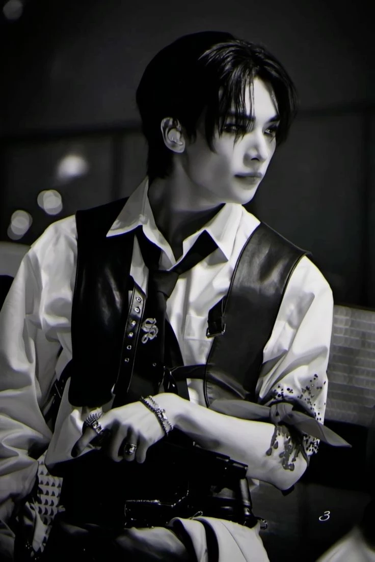 Hyunjin ✿ father's day thumbnail