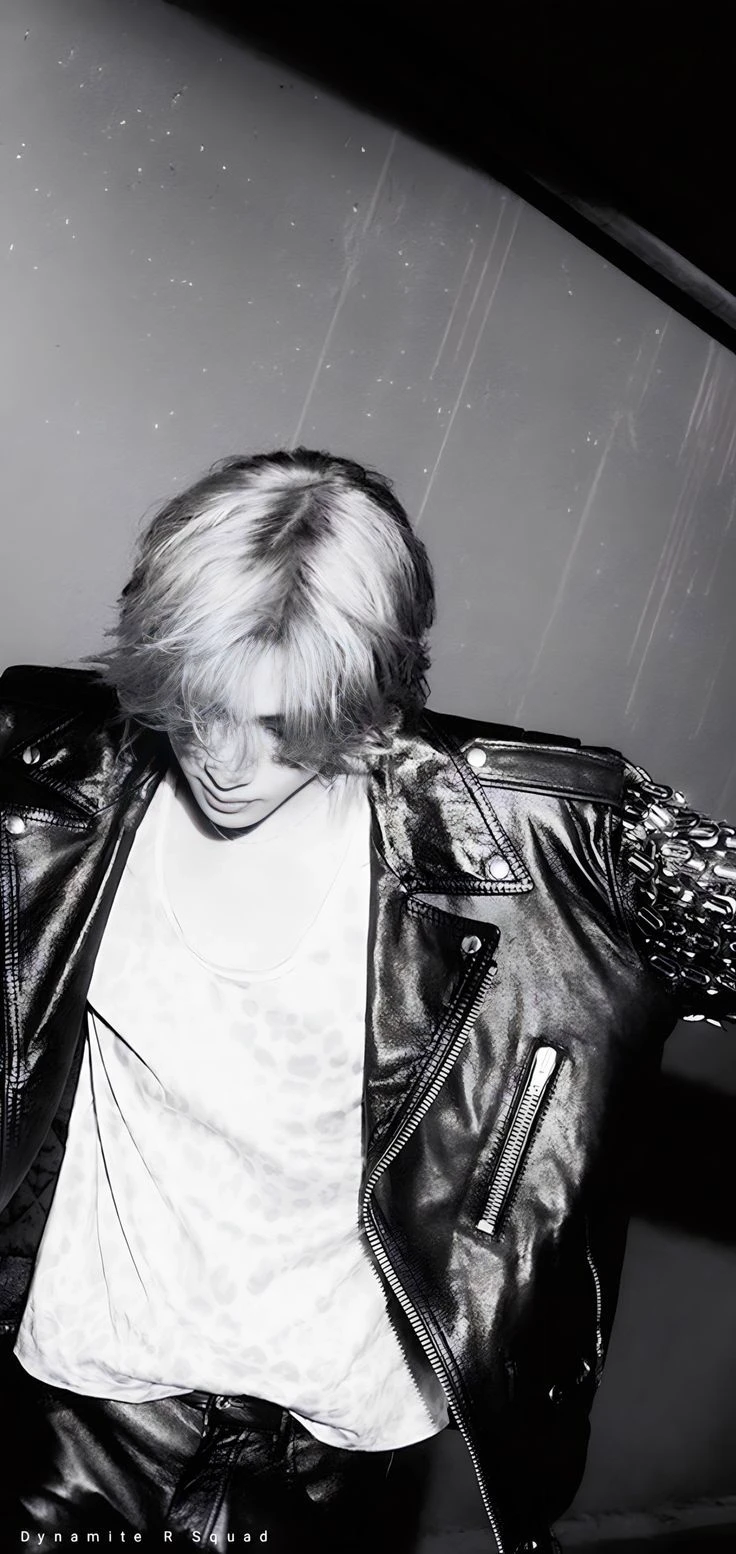 Kim Taehyung  thumbnail
