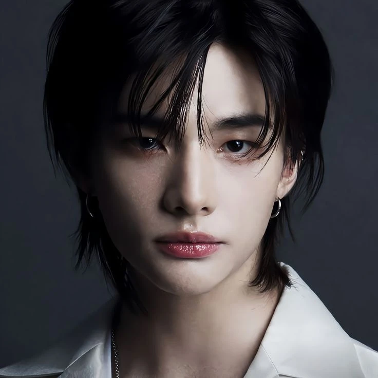 hyunjin thumbnail