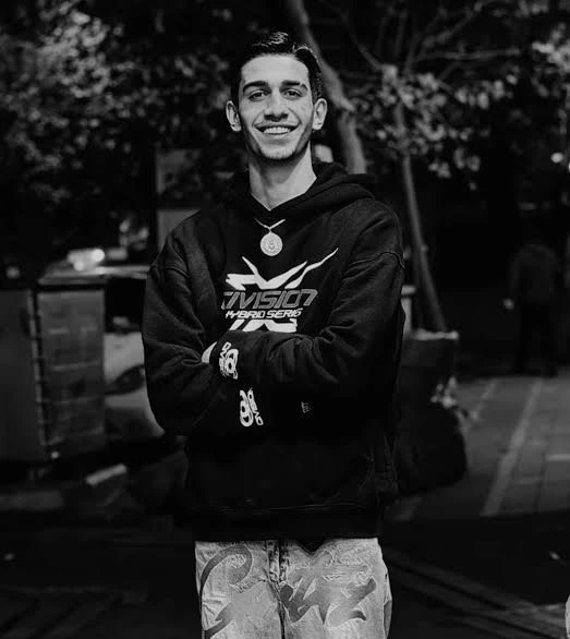 Mani Safarpour thumbnail