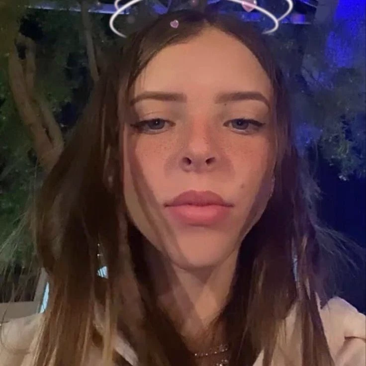 María Victoria thumbnail