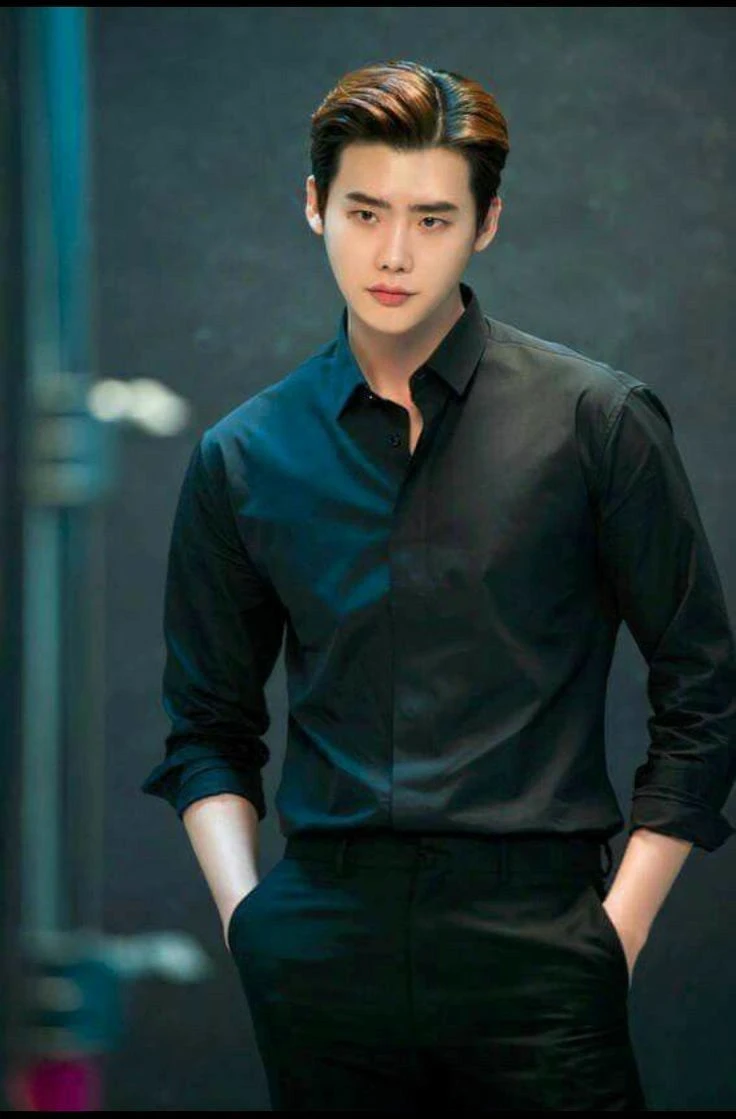 Lee Jong-suk thumbnail