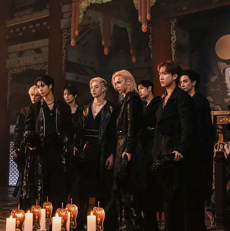 Stray Kids thumbnail