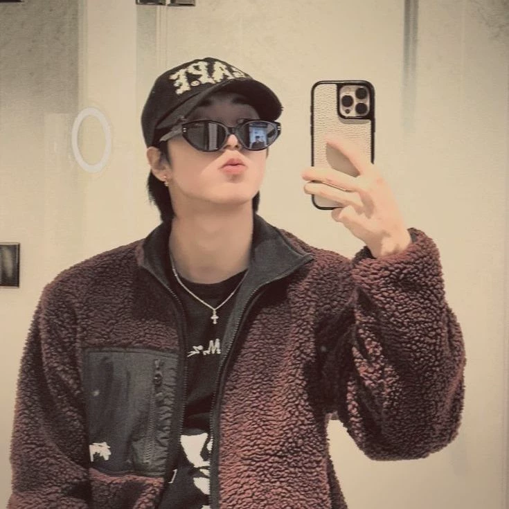 Han Jisung thumbnail
