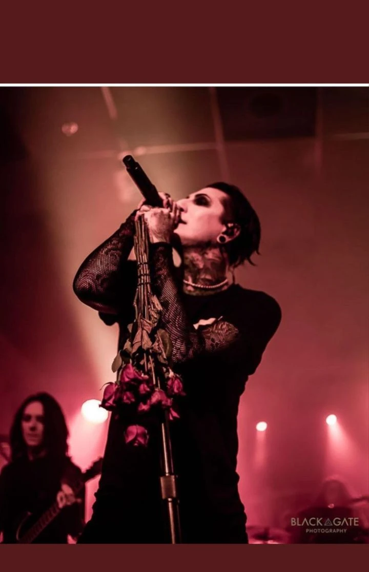 Chris motionless thumbnail