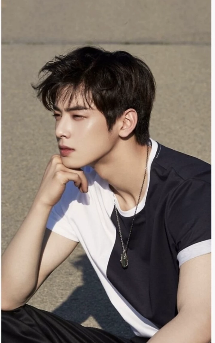 eun woo thumbnail