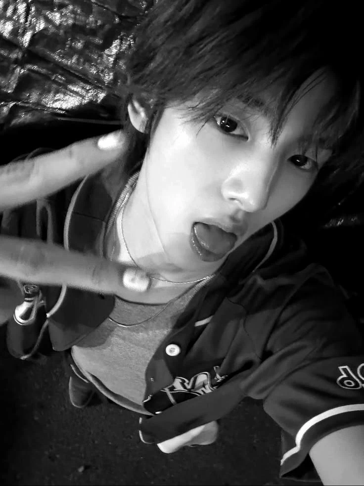 muñ3ca  /   Juhoon 🔪 thumbnail