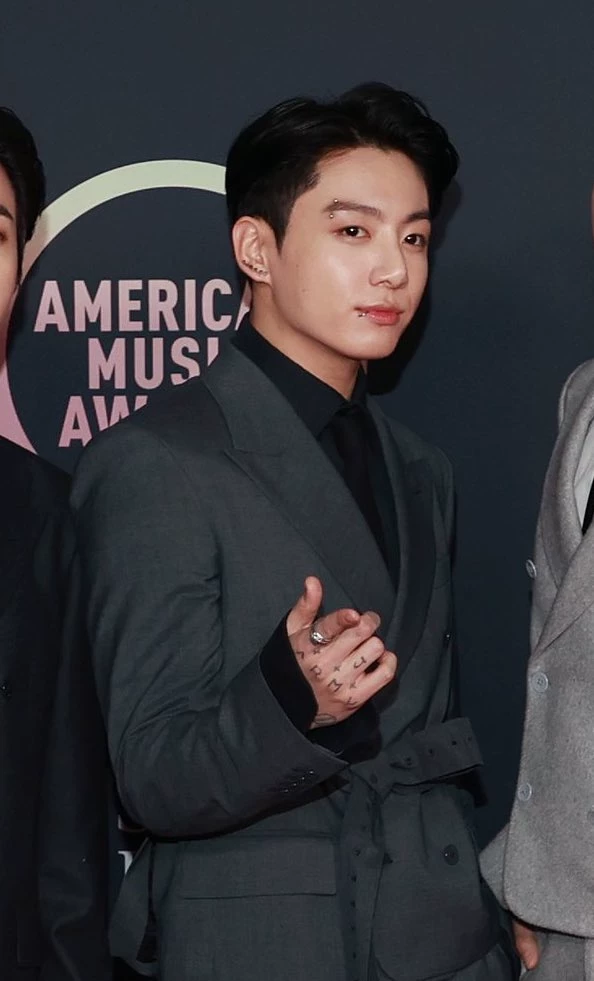 Jeon Jungkook (Enemies to Lovers) thumbnail