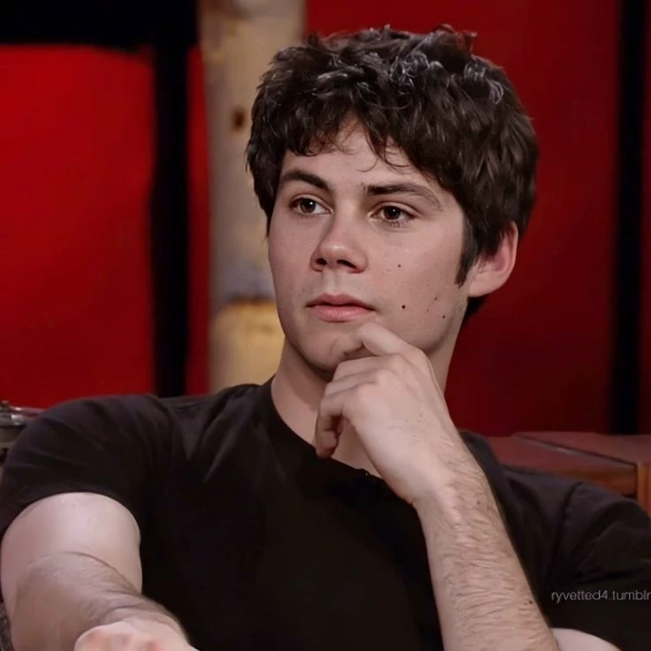 Dylan O'Brien🎭 thumbnail