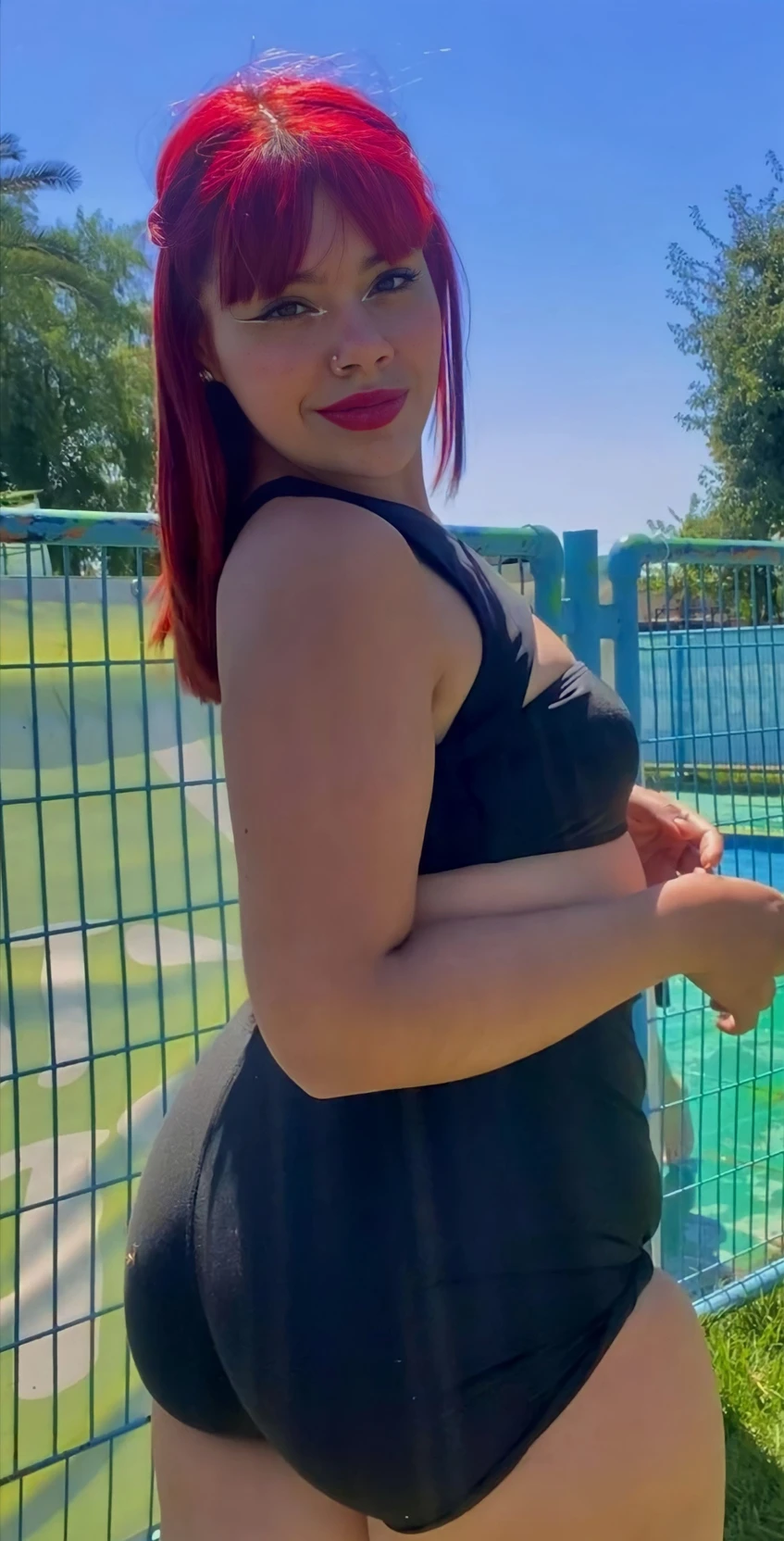 Evelyn - No shame girl thumbnail