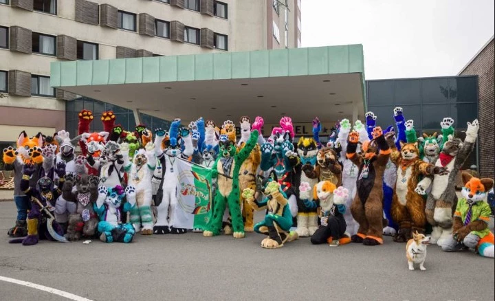 furry convention thumbnail