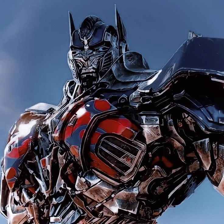 Optimus Prime - Meeting an Autobot thumbnail