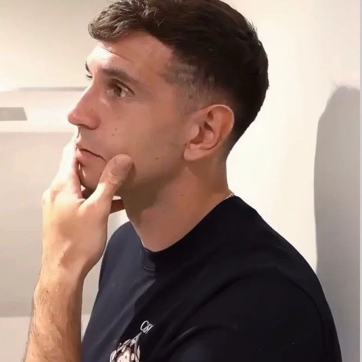 Emiliano Martínez thumbnail