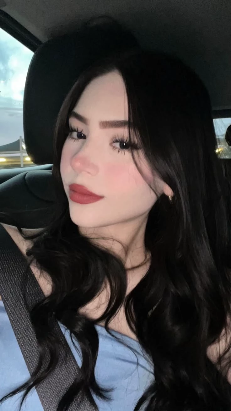 Yasmin Santos thumbnail