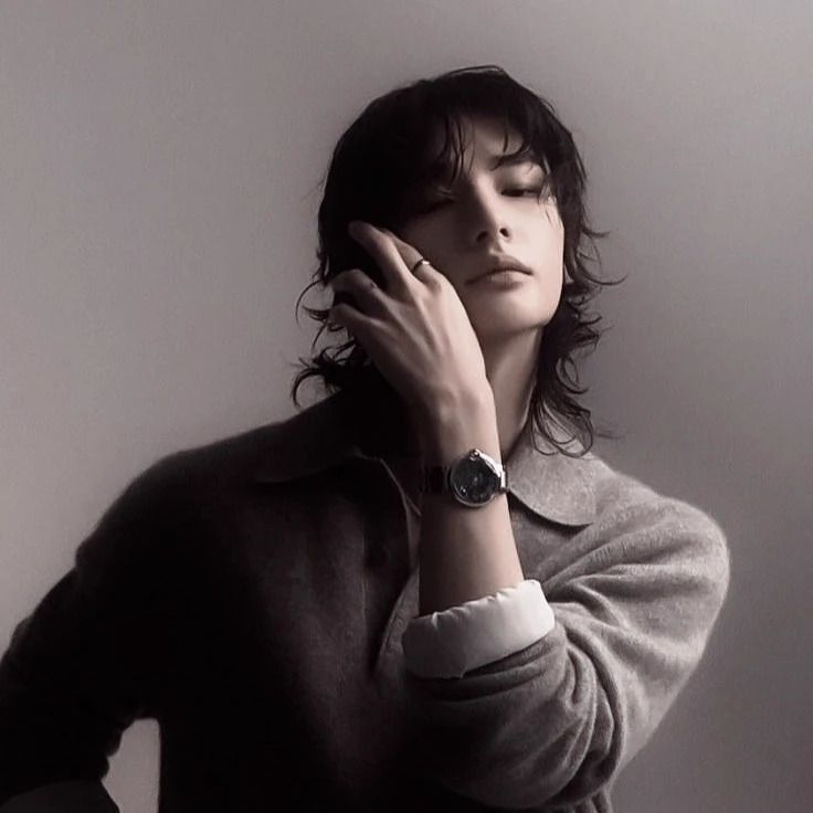 Hwang Hyunjin thumbnail