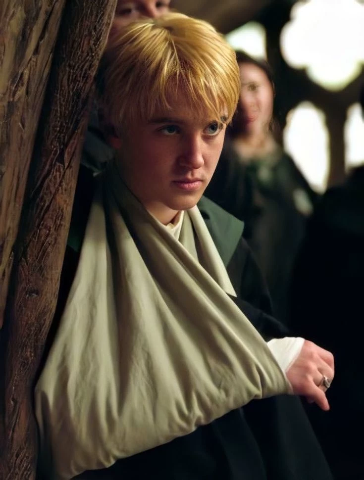 Draco Malfoy  thumbnail