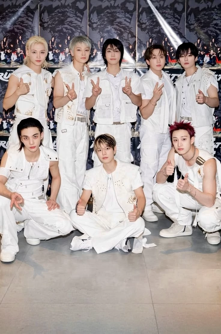 Stray Kids thumbnail