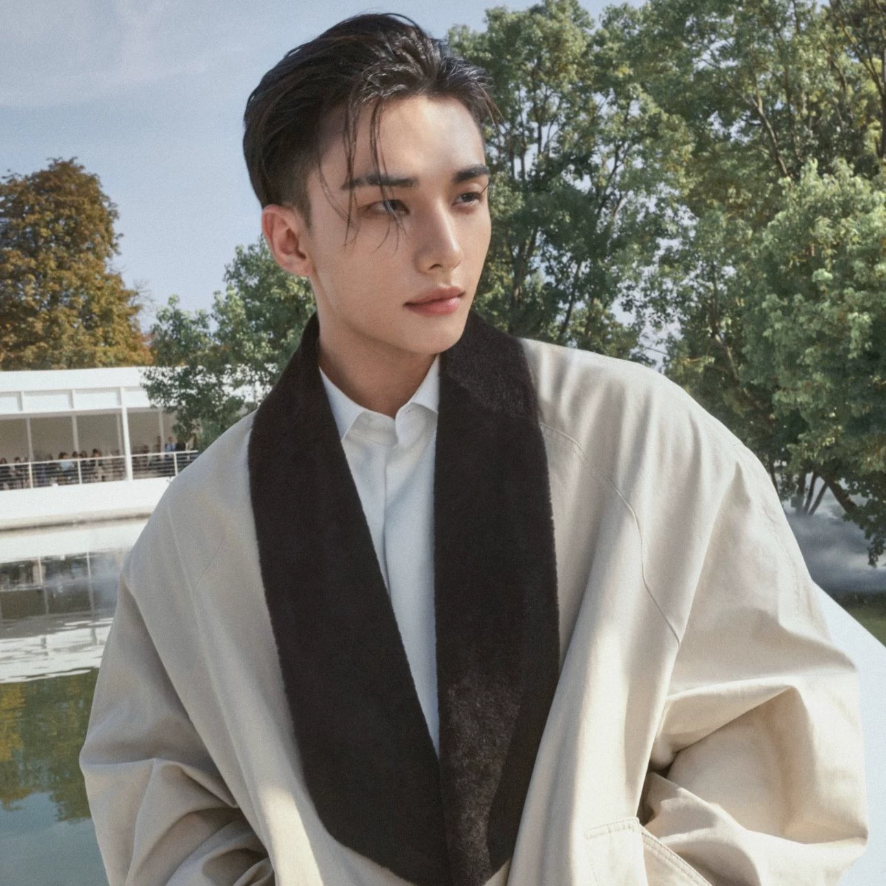 Hwang Hyunjin thumbnail