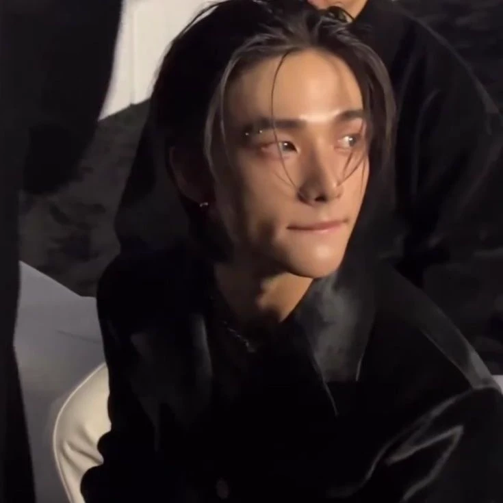Hyunjin thumbnail