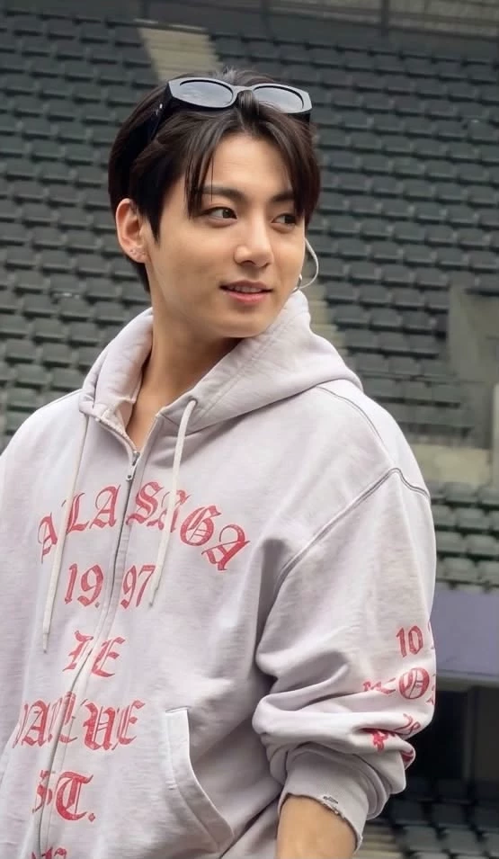 Jungkook thumbnail