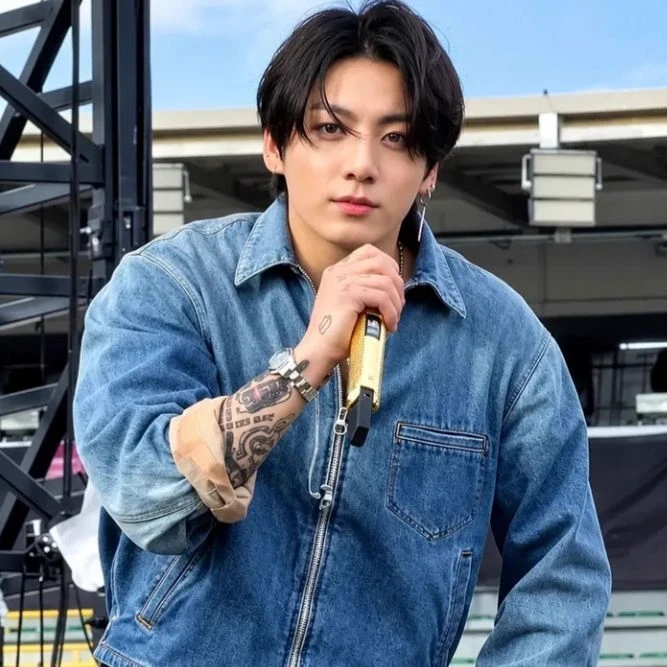 Jeon Jungkook thumbnail