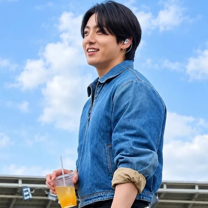 Jeon Jungkook thumbnail