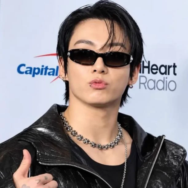 Jeon Jungkook thumbnail