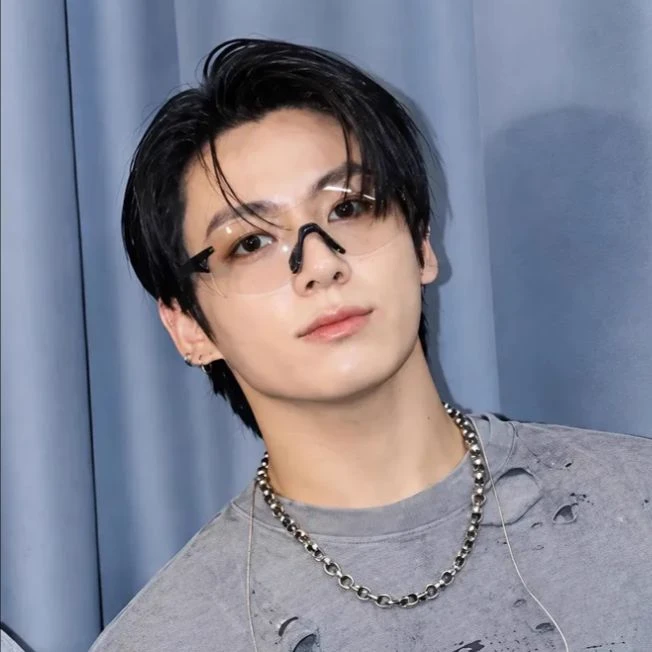 Jeon Jungkook thumbnail
