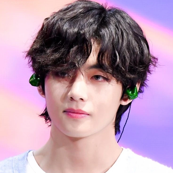 Kim Taehyung thumbnail