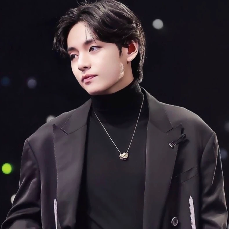 Kim Taehyung thumbnail