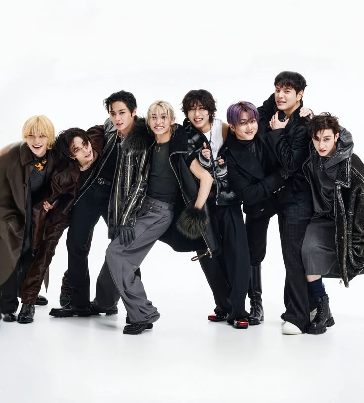 Stray kids thumbnail