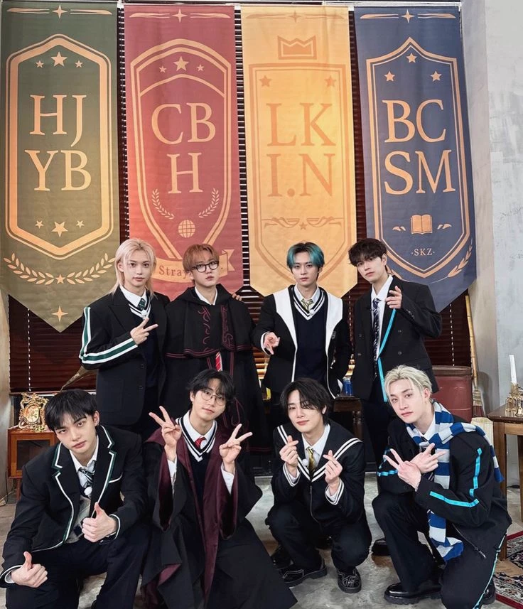 Stray kids- Slytherin boys thumbnail