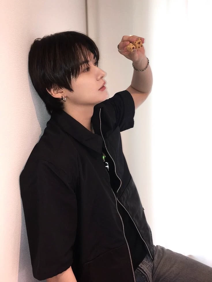 Lee Minho (Lee know)  thumbnail