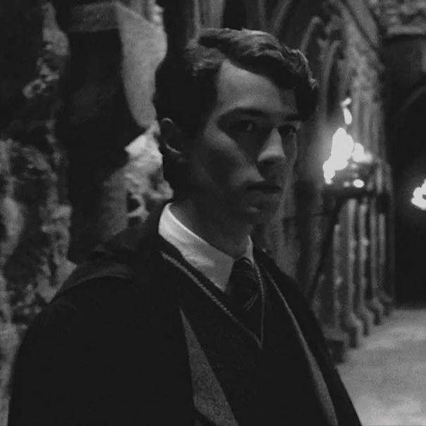 Tom Marvolo Riddle thumbnail