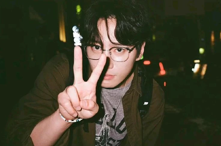 Lee Jun-young thumbnail