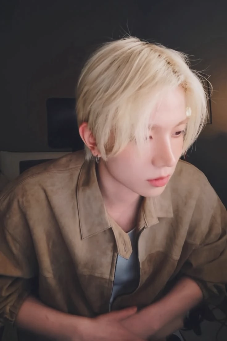 Lee Heeseung thumbnail