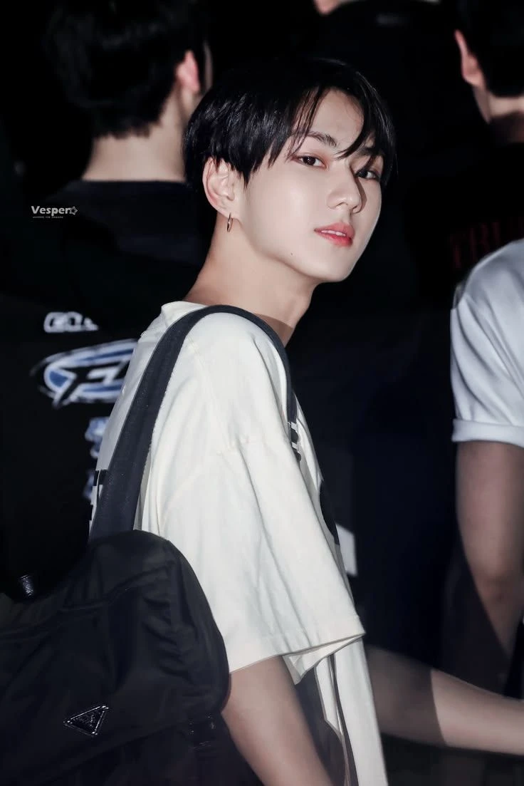 Jungwon thumbnail
