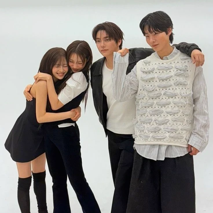 You and your besties transmigrated into a novel thumbnail