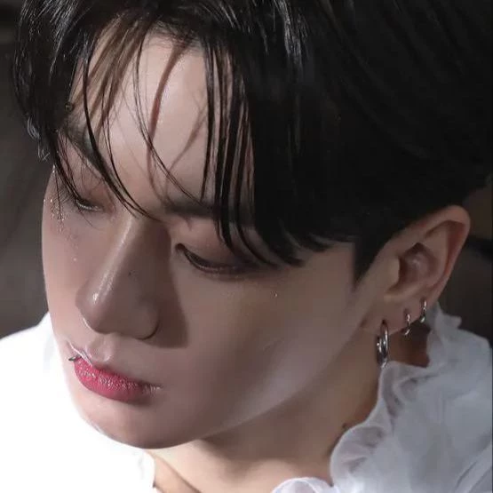Jungkook Twin thumbnail